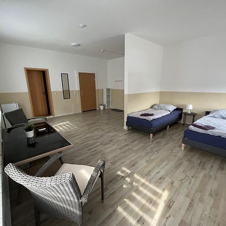 Doppelzimmer Mit Bad- Fernseher Meine Exterior foto