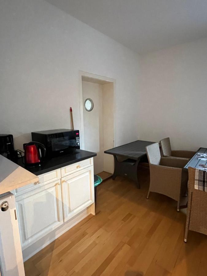 Doppelzimmer Mit Bad- Fernseher Meine Exterior foto